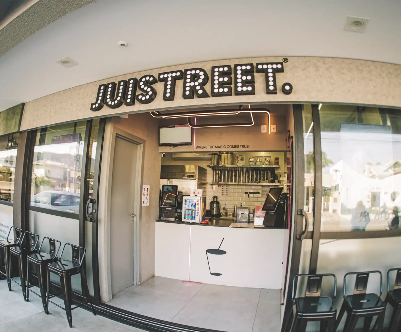 Fachada da Juistreet Campeche