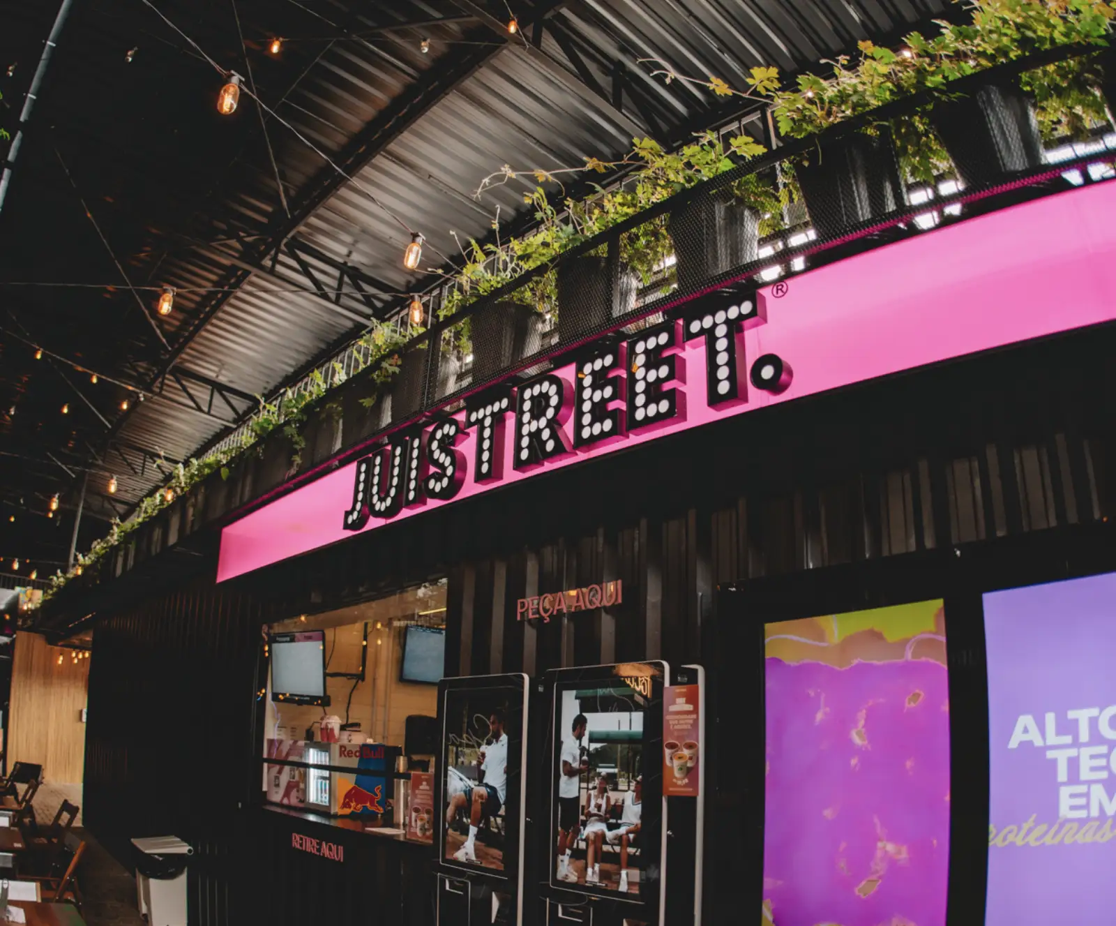 Fachada da Juistreet Blumenau