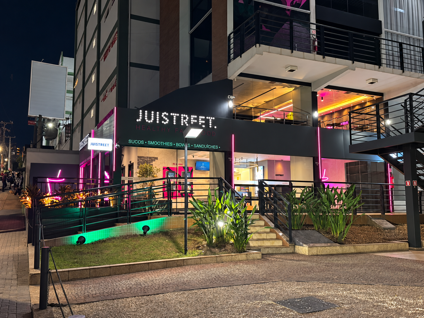 Fachada da Juistreet Goiânia